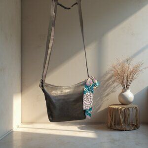 Vintage Coach Legacy Slim Duffle Black Leather Crossbody Bag 10x10